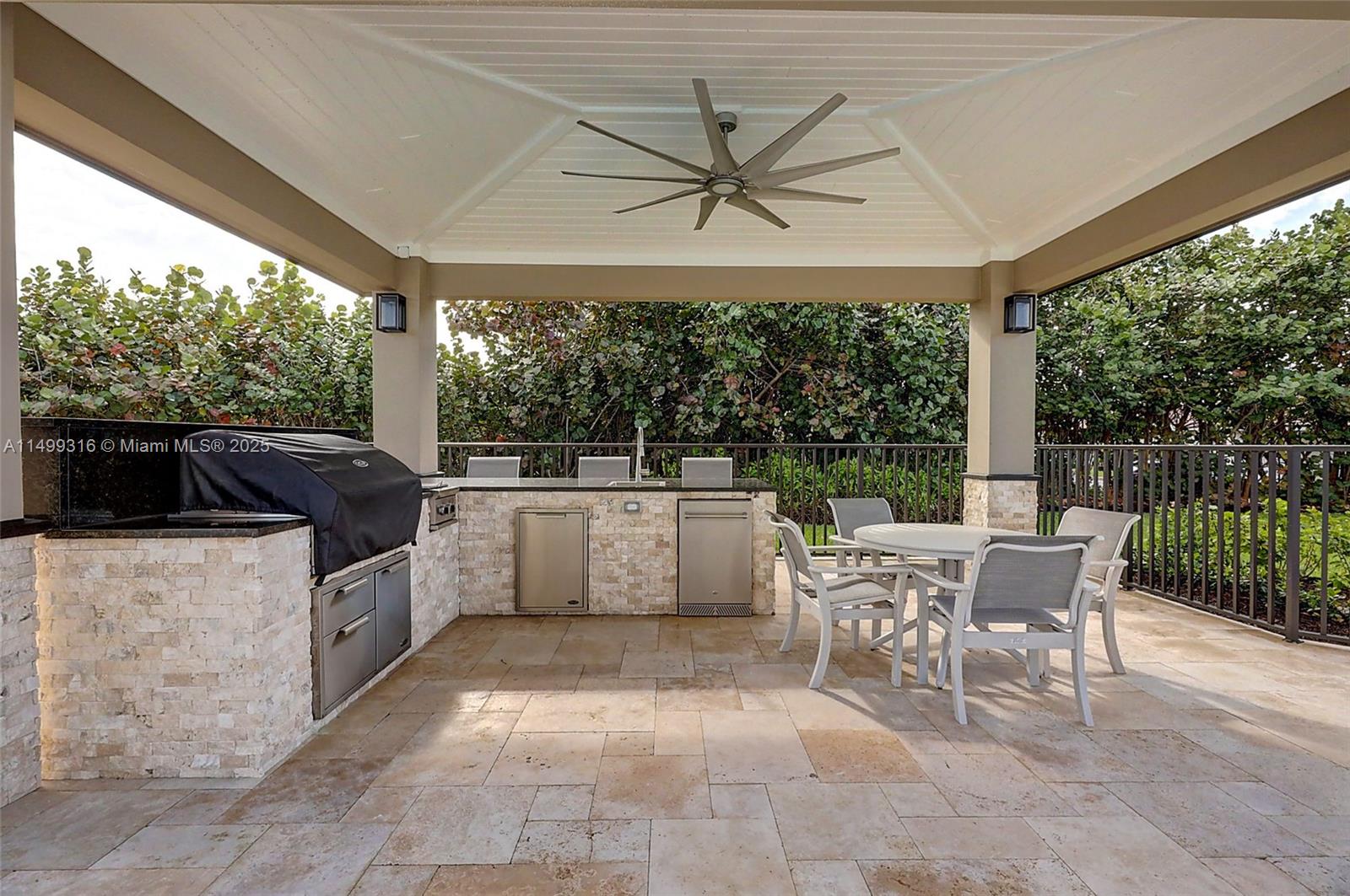 4000 Jimmy Buffet Memorial Highway 602 Property Photo 9