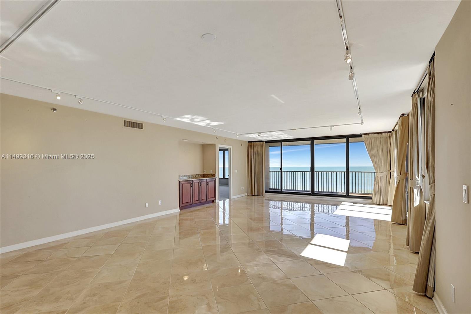 4000 Jimmy Buffet Memorial Highway 602 Property Photo 52