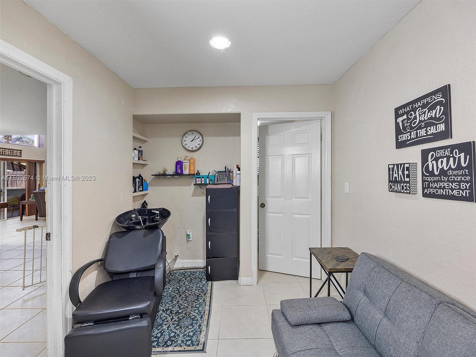 23724 Sw 107th Ct Property Photo 7