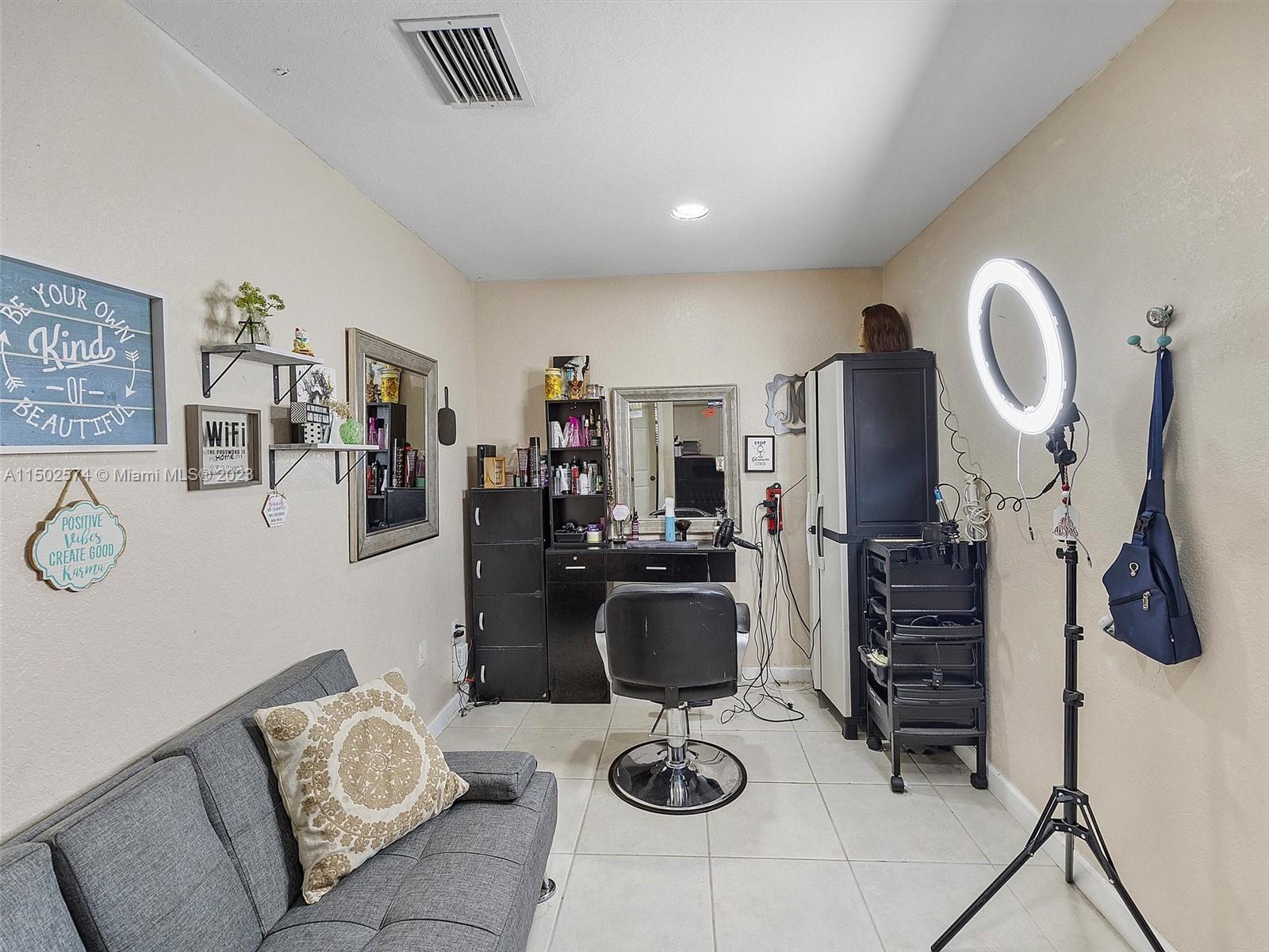 23724 Sw 107th Ct Property Photo 8