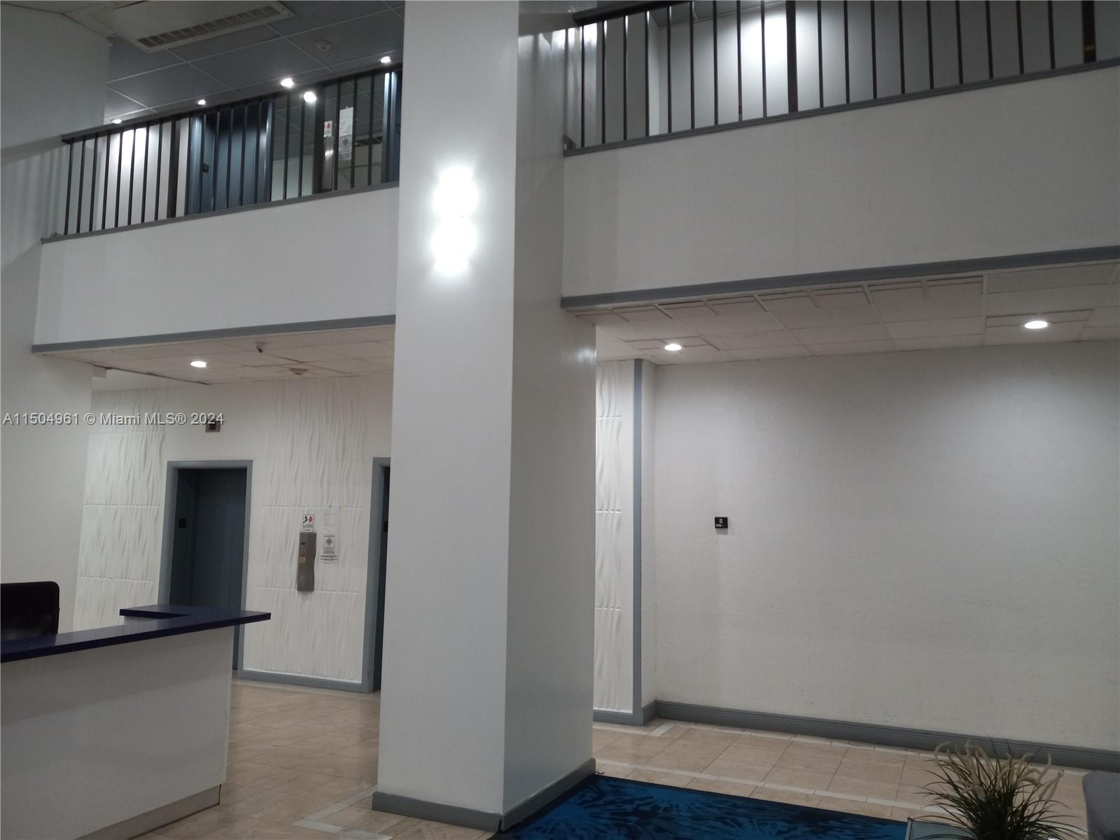 13499 Biscayne Blvd M8 Property Photo 3