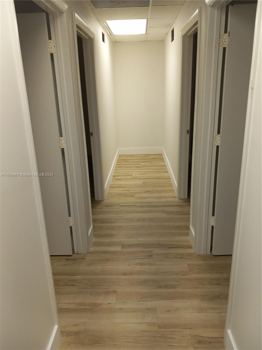 13499 Biscayne Blvd M8 Property Photo 5