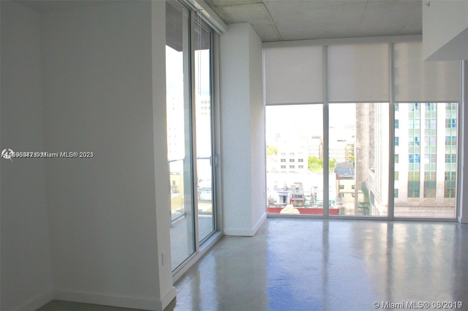 151 Se 1st St 910 Property Photo 1