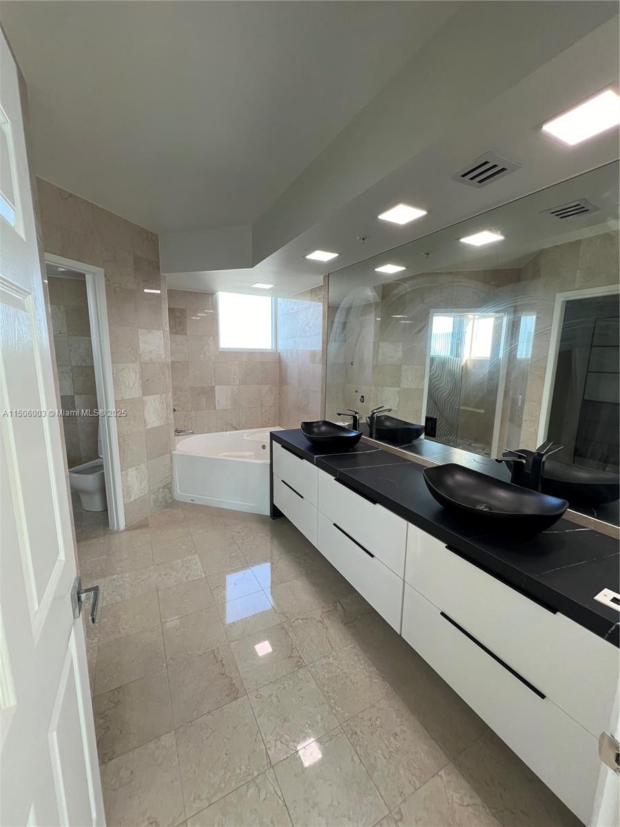 3370 Hidden Bay Dr 2415 Property Photo 26