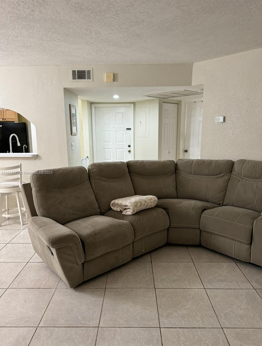 1000 Constitution Dr 1000g Property Photo 30