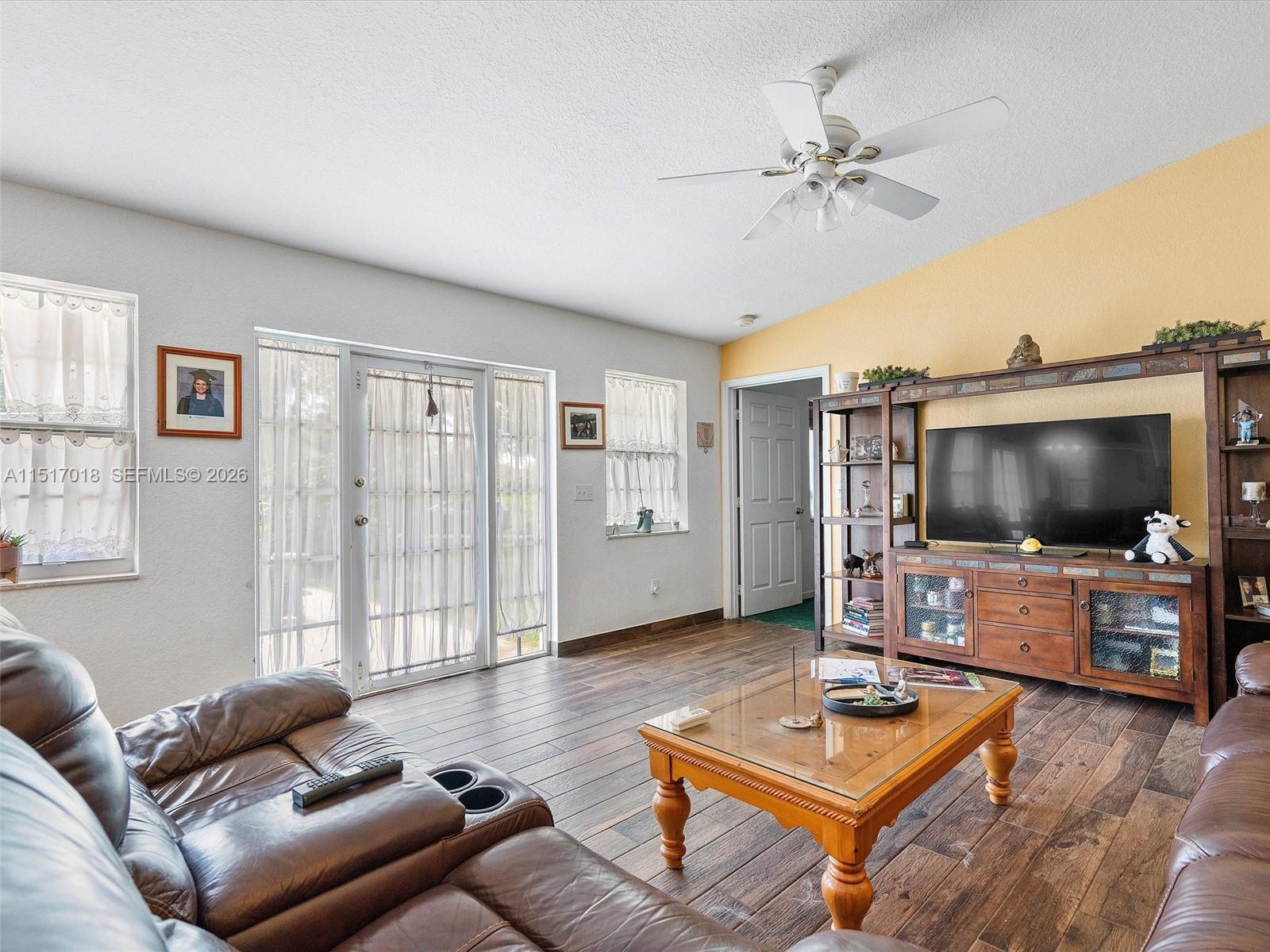 5901 Sw 160th Ave Property Photo 45