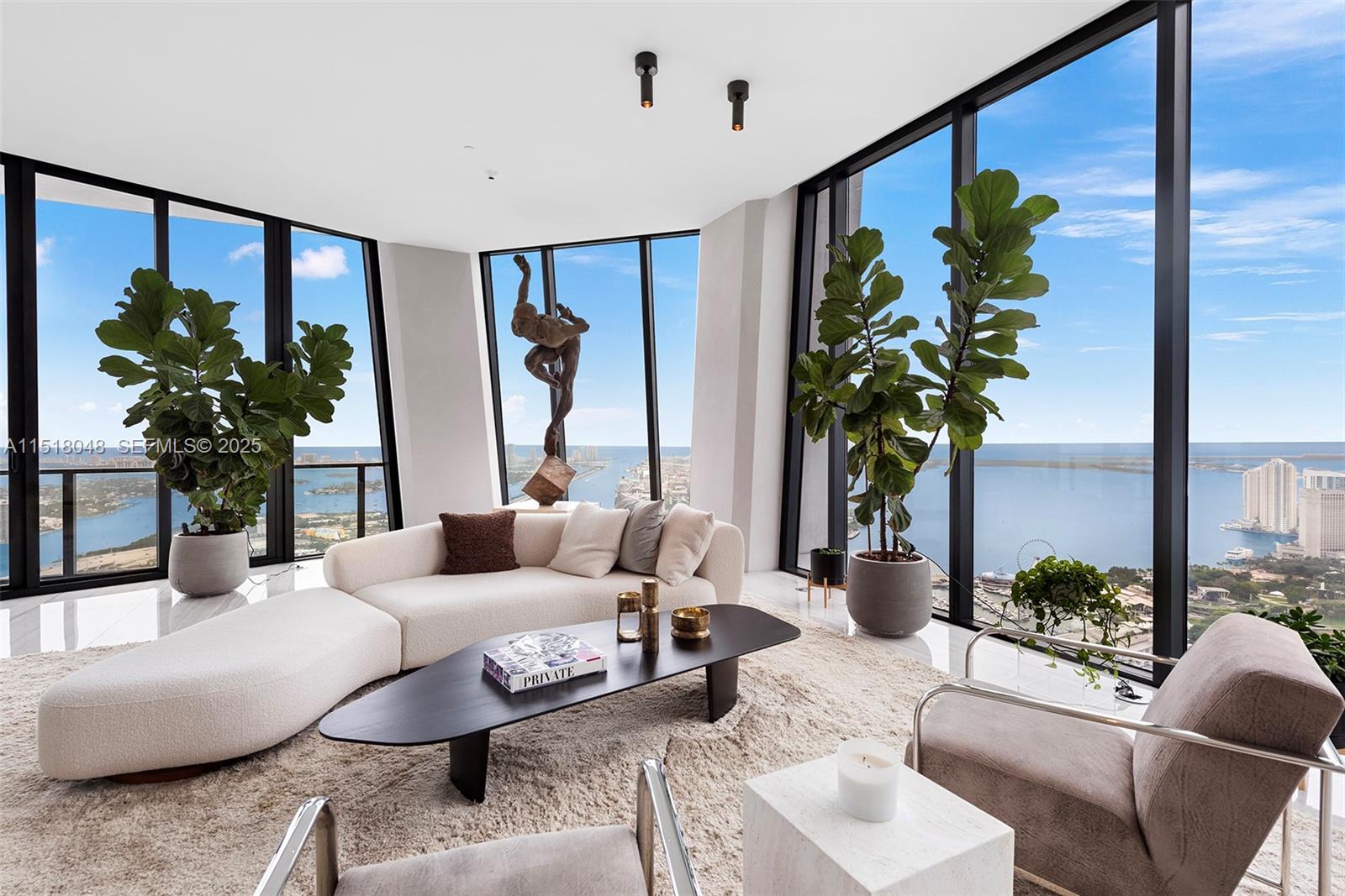 1000 Biscayne Blvd 5501 Property Photo 1