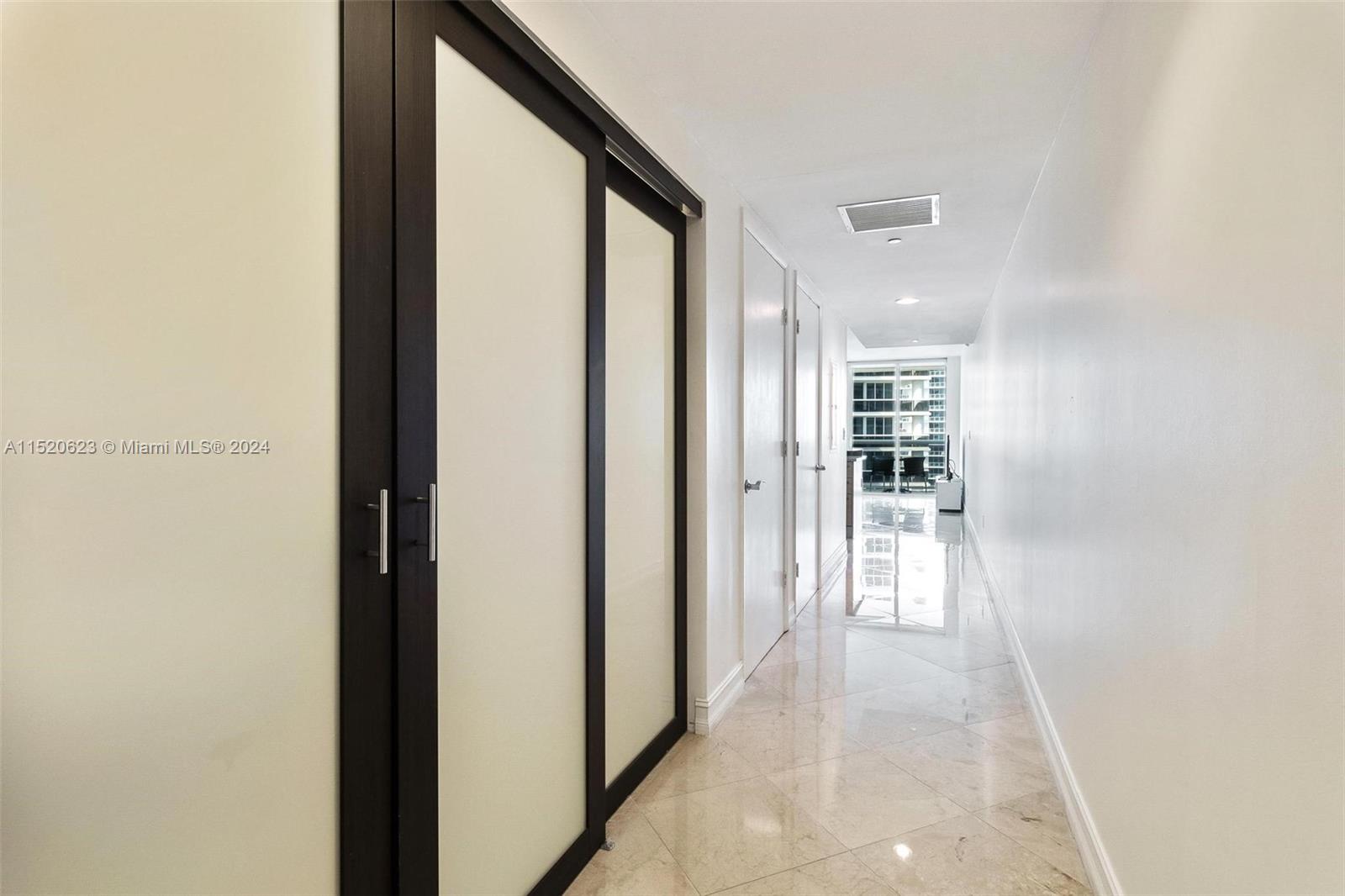 1830 S Ocean Dr 3809 Property Photo 3