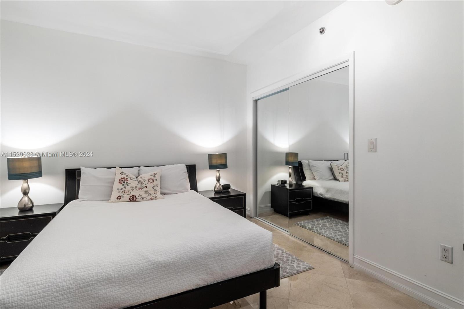 1830 S Ocean Dr 3809 Property Photo 5