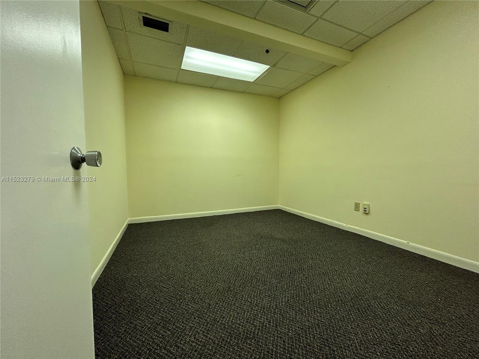 2055 Liberty St Property Photo 32