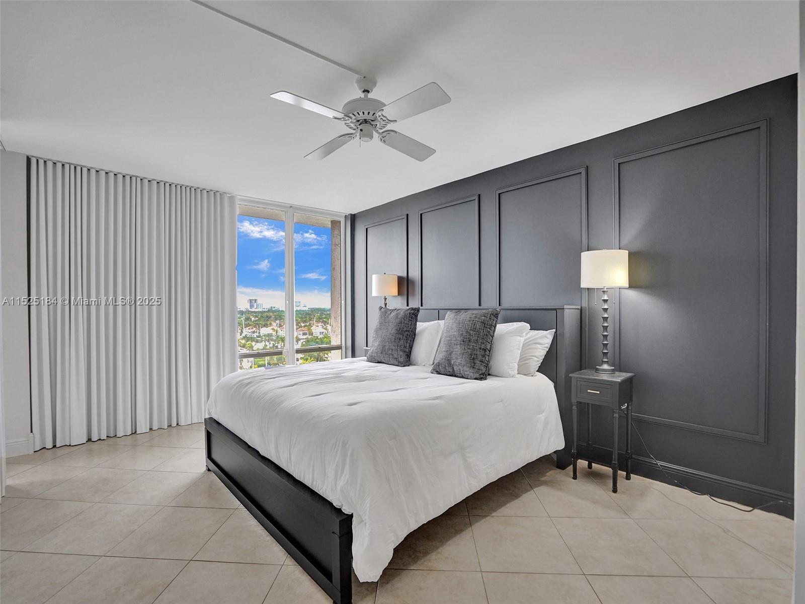 1600 S Ocean Dr 12e Property Photo 8