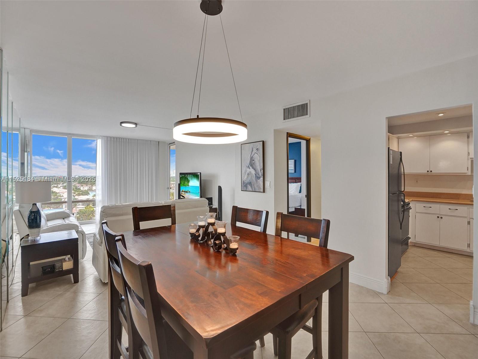 1600 S Ocean Dr 12e Property Photo 16