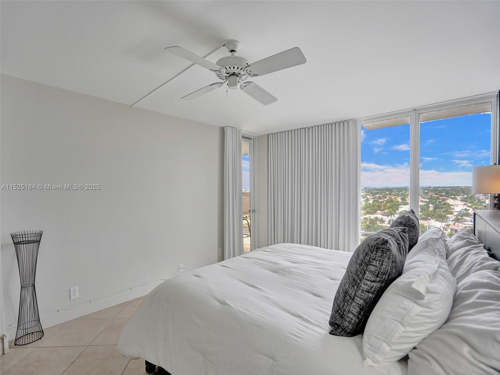1600 S Ocean Dr 12e Property Photo 25