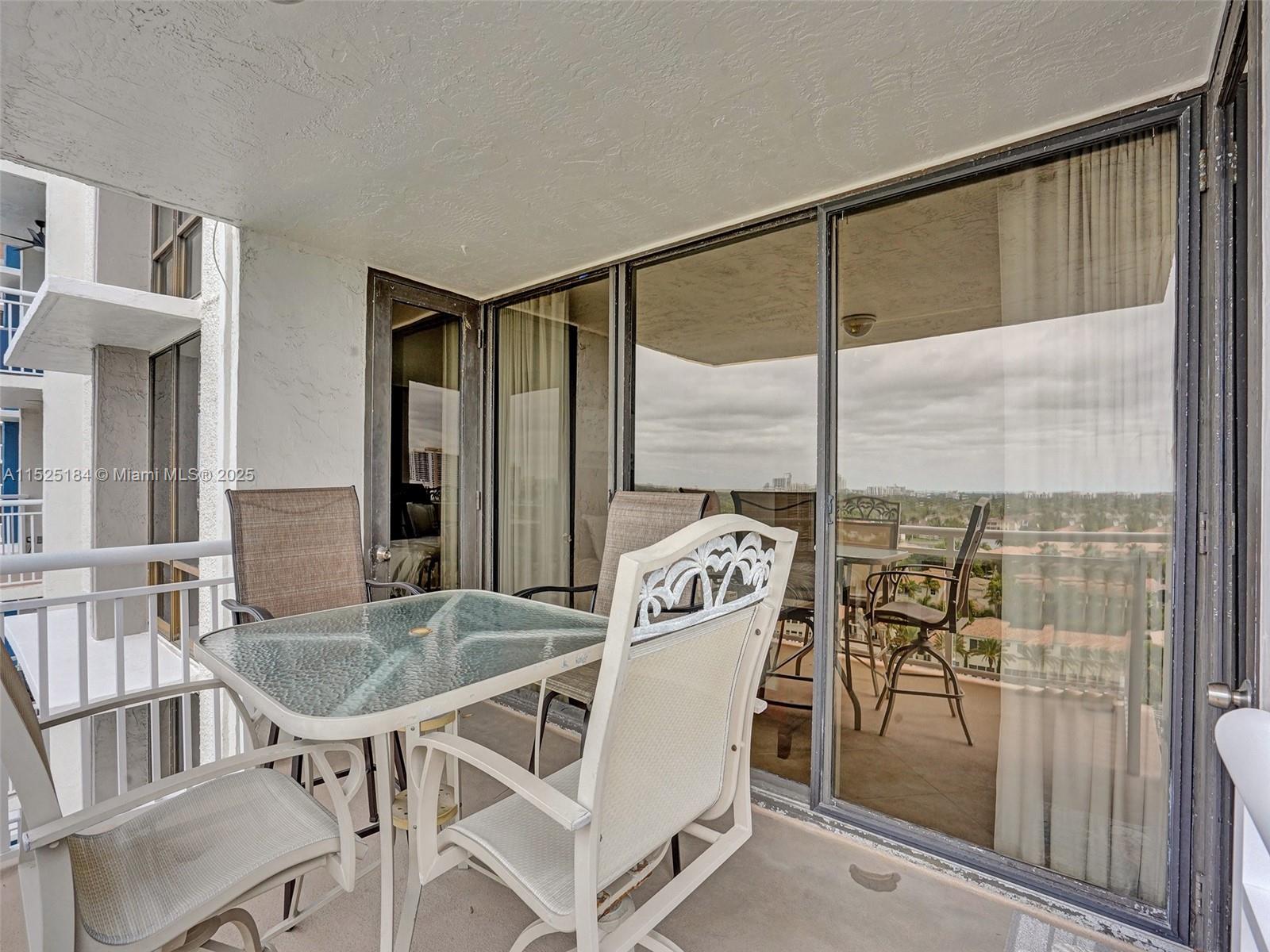 1600 S Ocean Dr 12e Property Photo 31