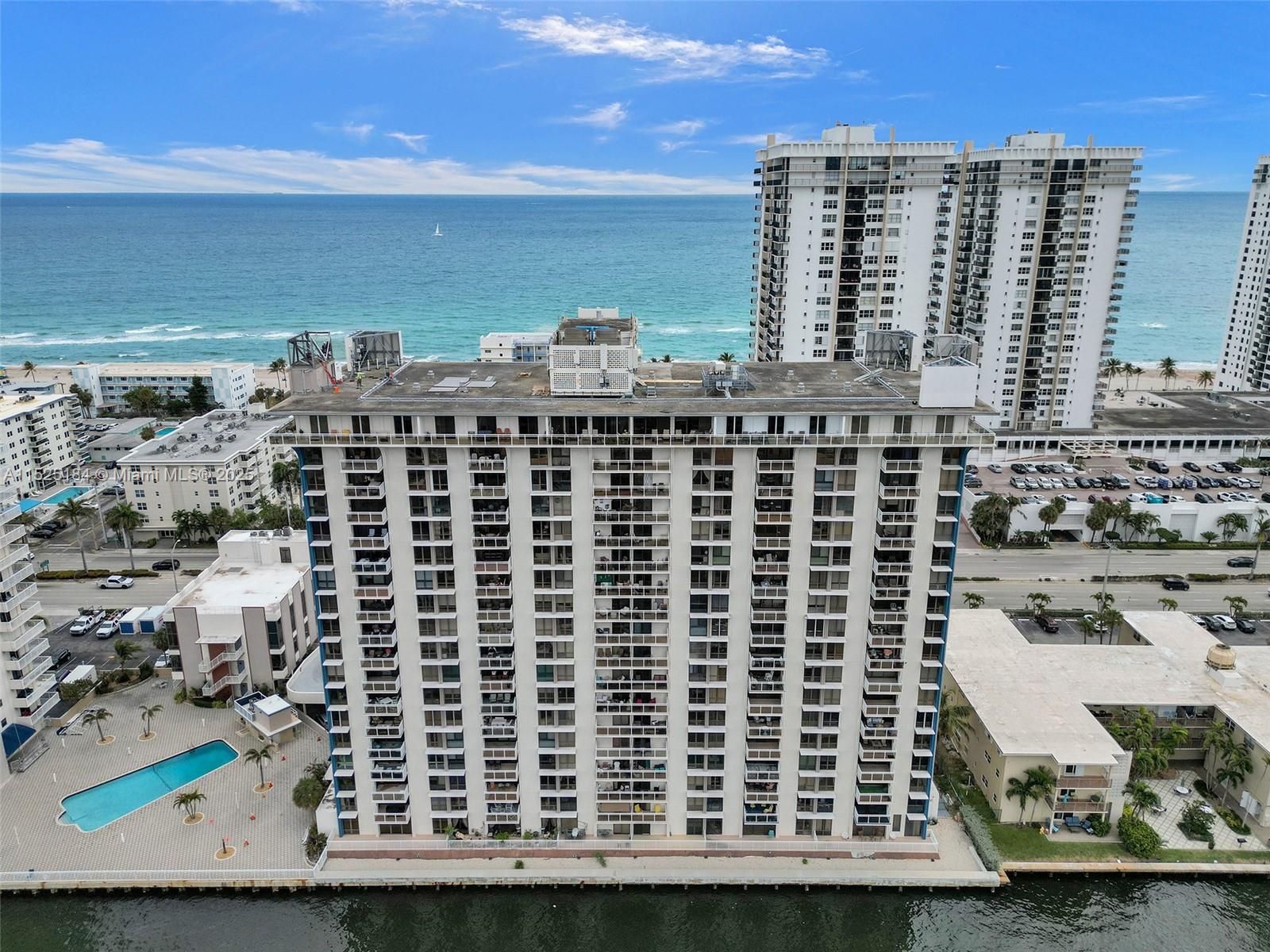 1600 S Ocean Dr 12e Property Photo 38