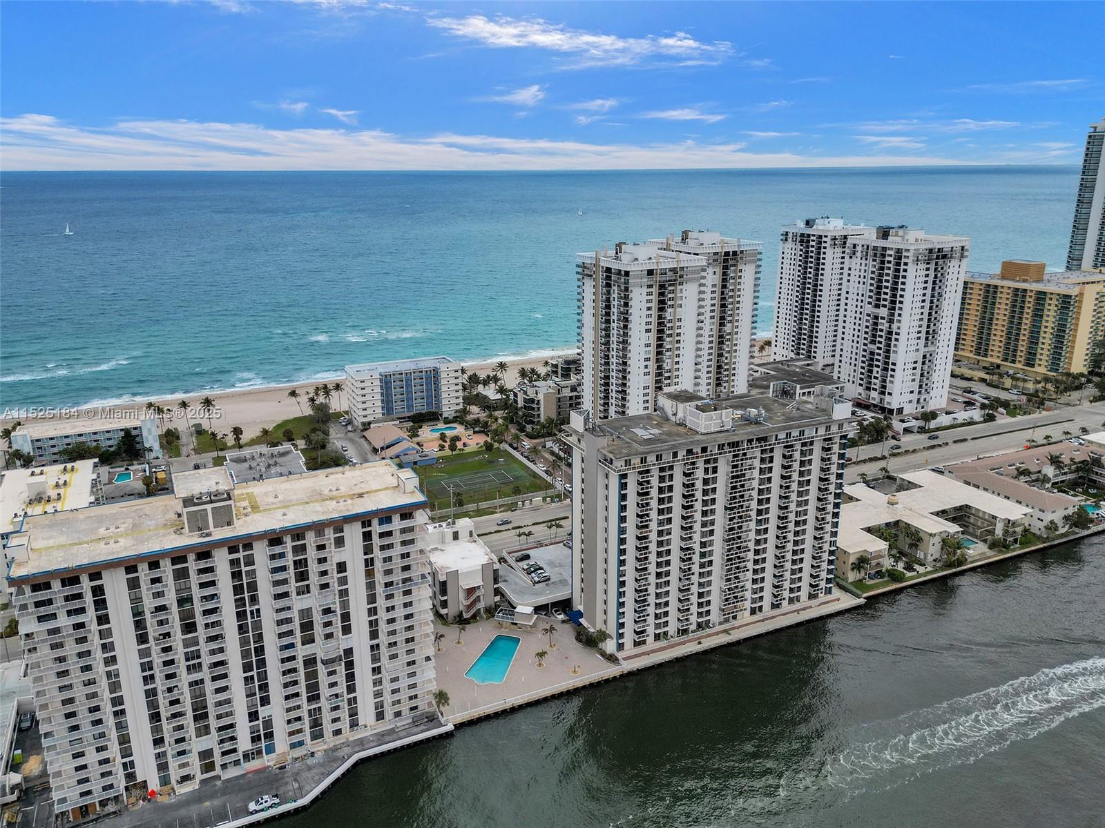 1600 S Ocean Dr 12e Property Photo 40