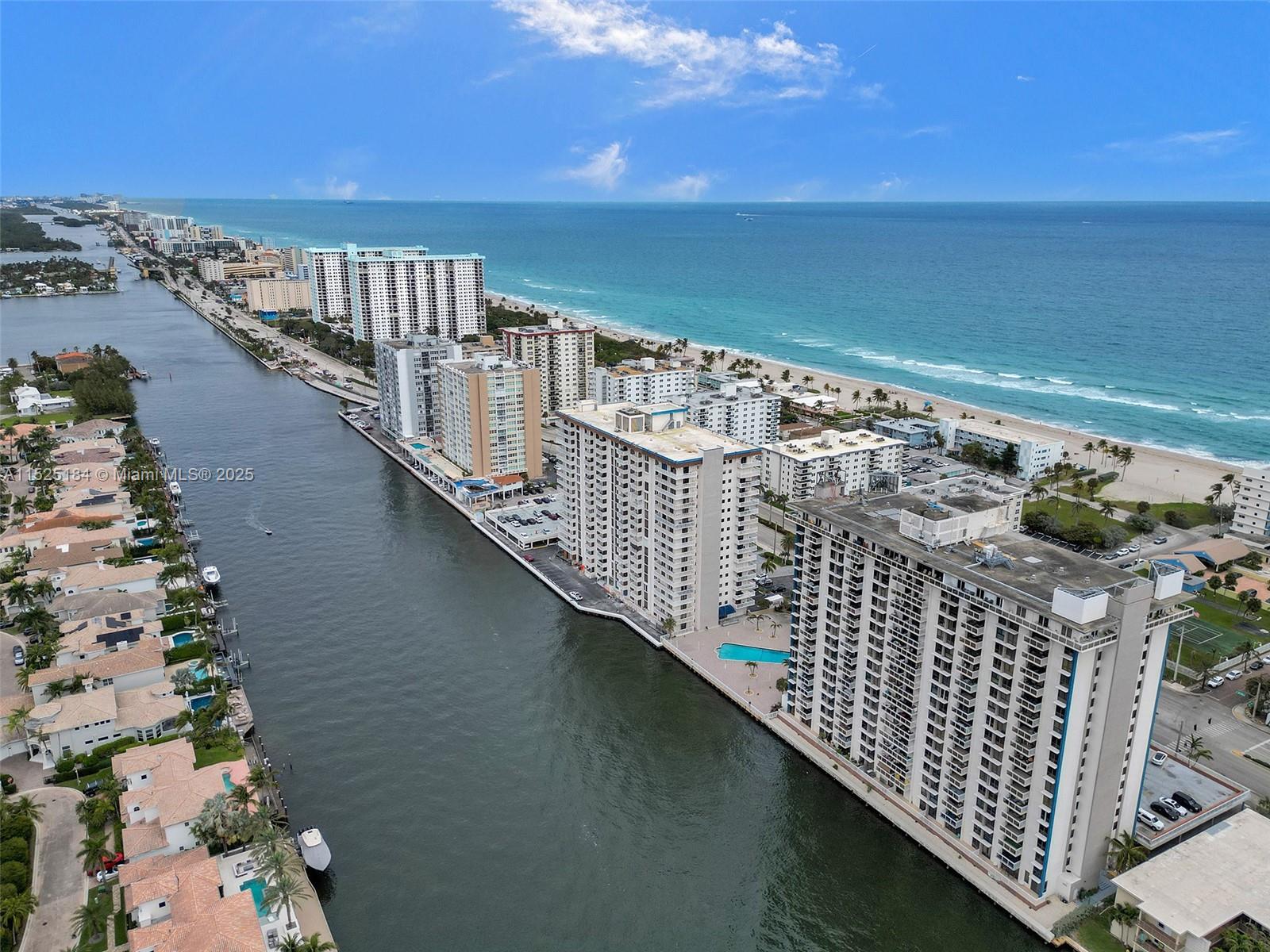 1600 S Ocean Dr 12e Property Photo 43