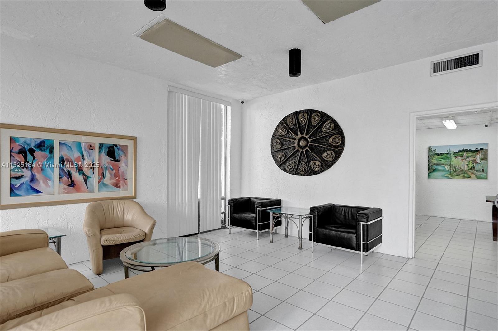 1600 S Ocean Dr 12e Property Photo 66