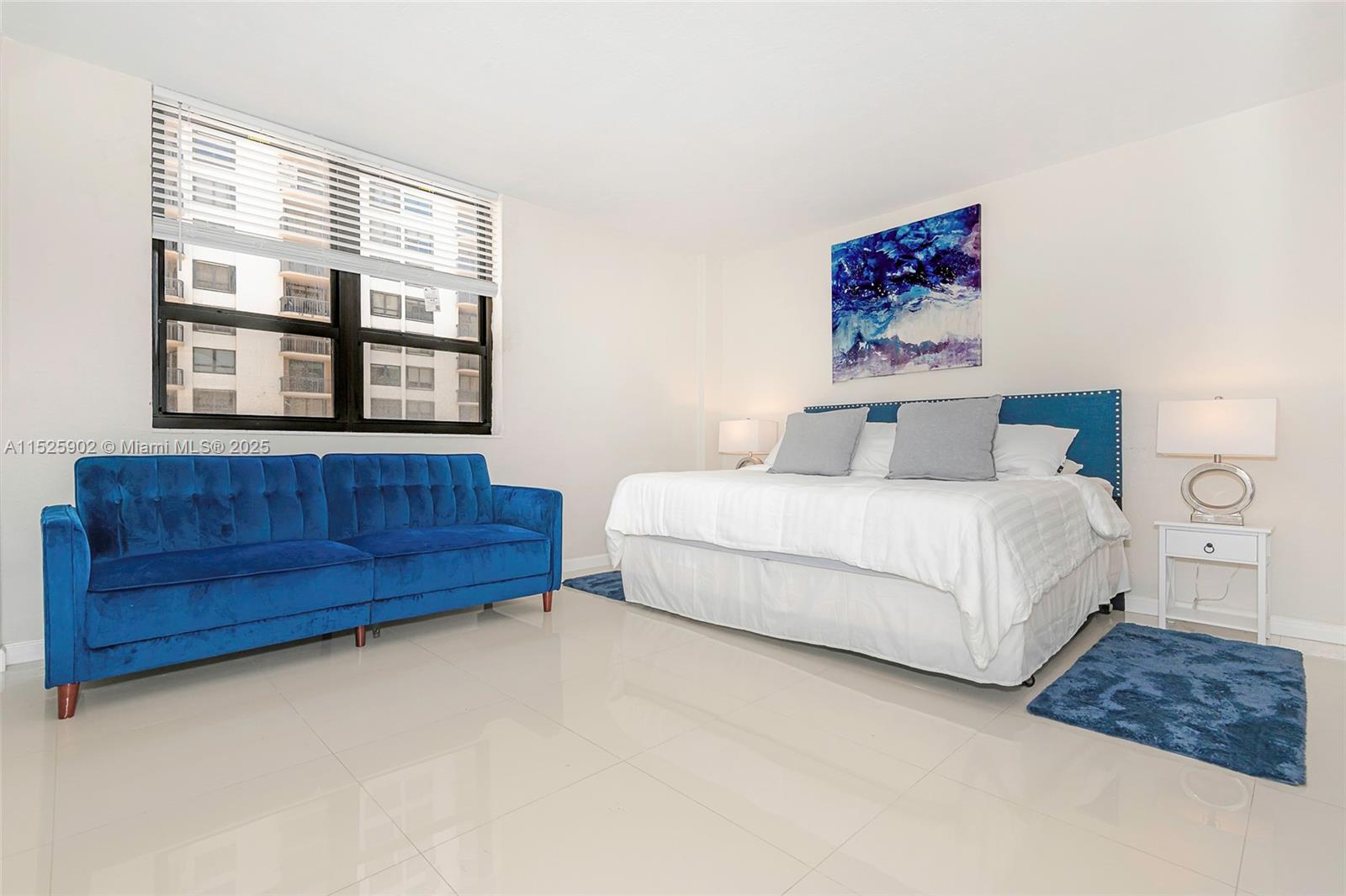 10185 Collins Ave 515 Property Photo 16