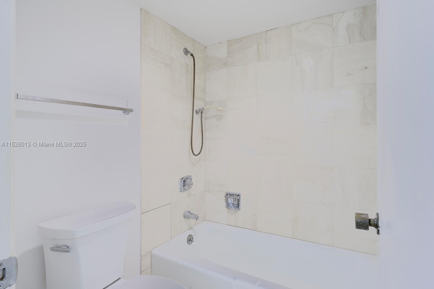 5188 Woodland Lakes Dr 337 Property Photo 17