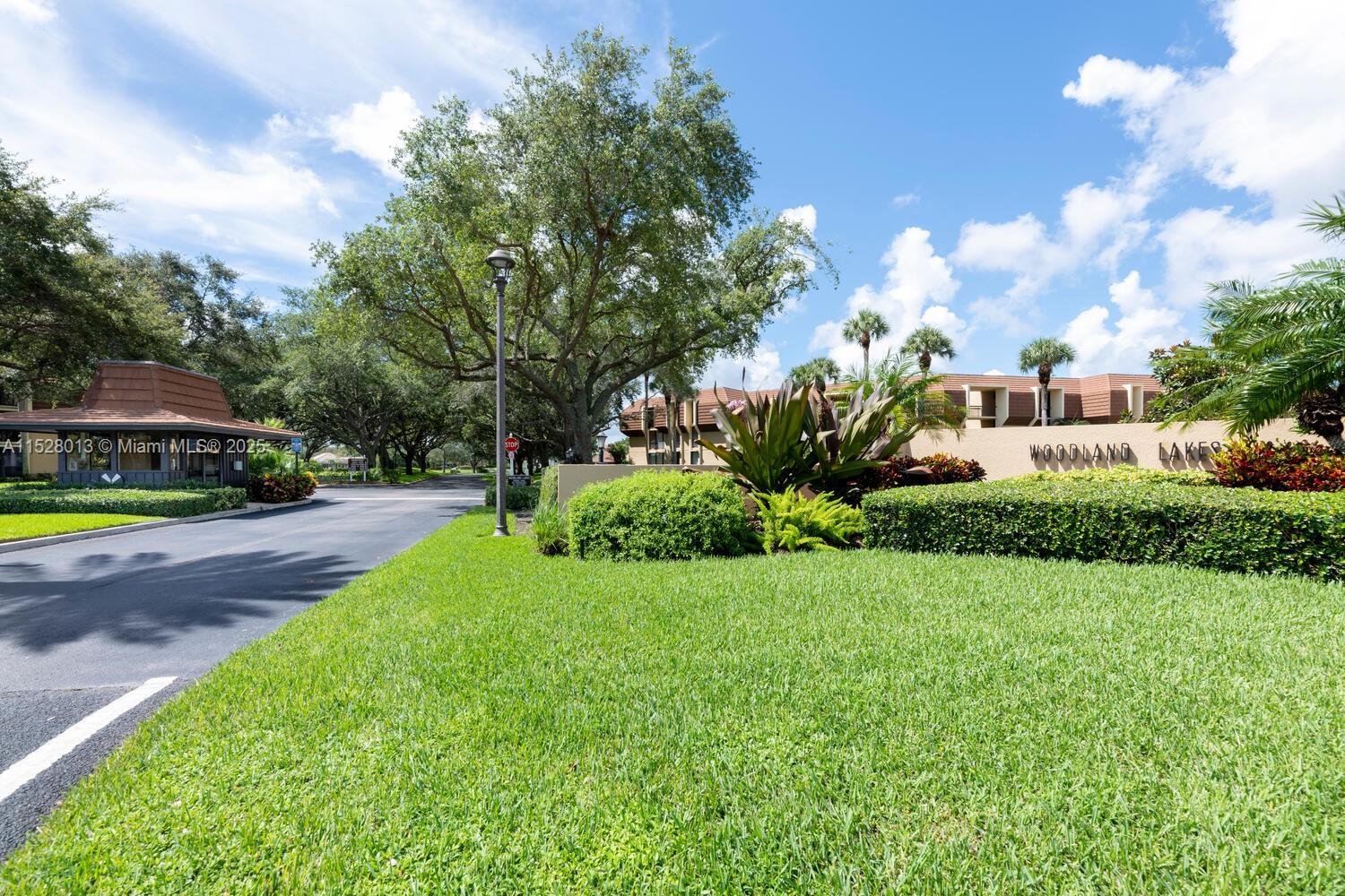 5188 Woodland Lakes Dr 337 Property Photo 36