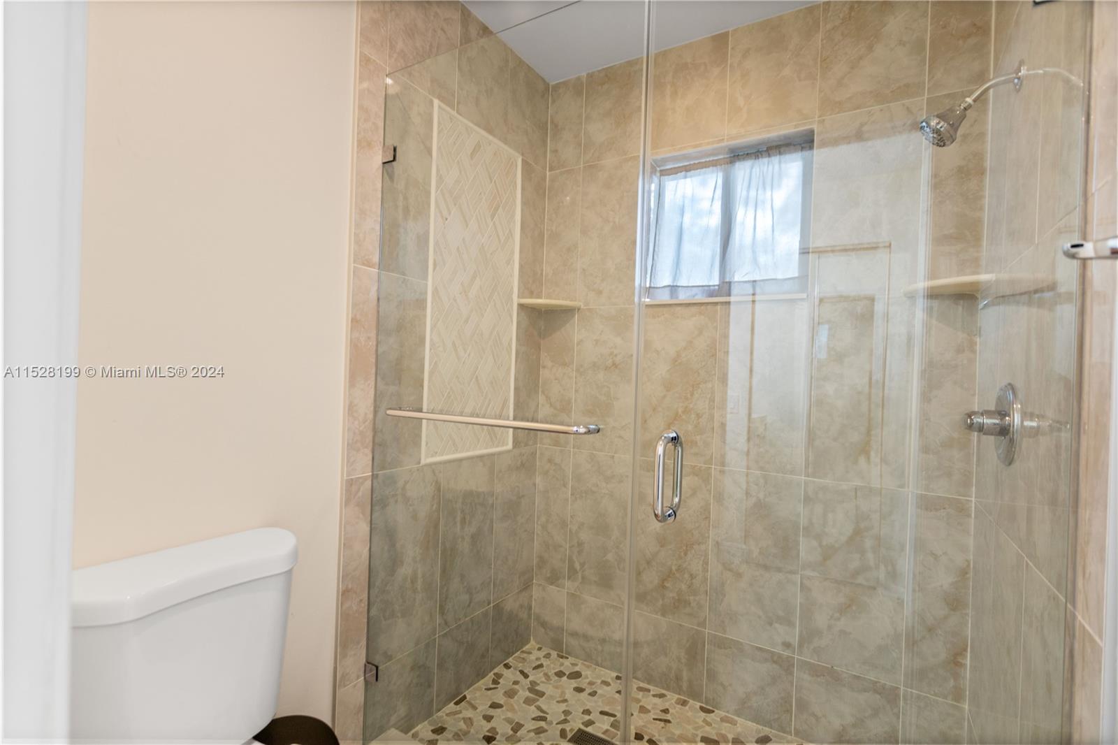 1175 Alexander Bend Property Photo 28