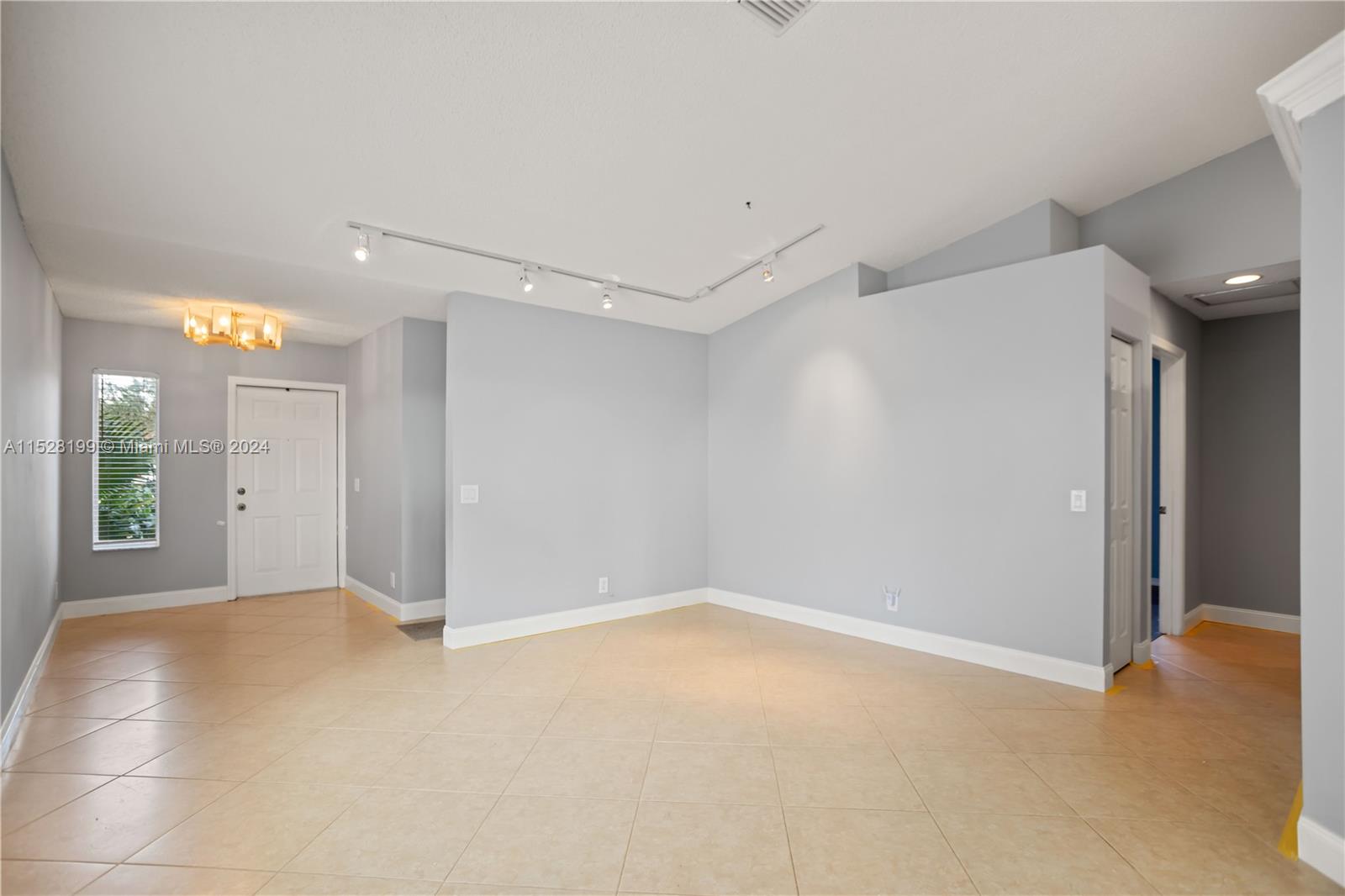 1175 Alexander Bend Property Photo 31