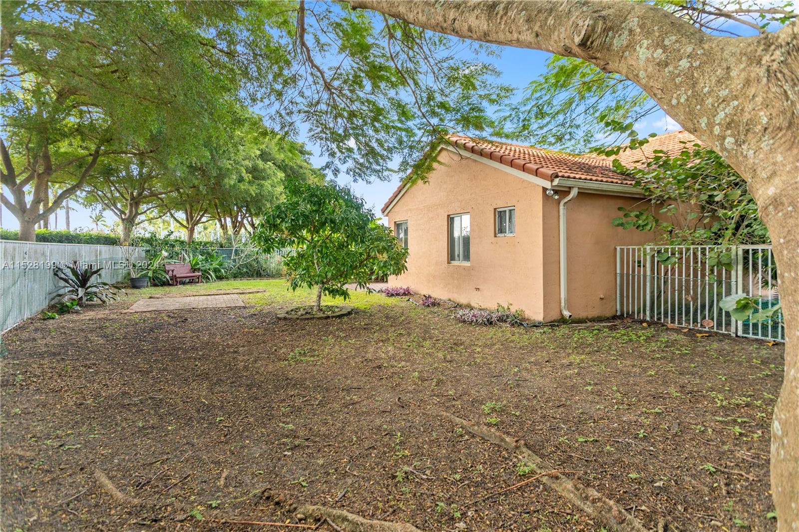 1175 Alexander Bend Property Photo 50