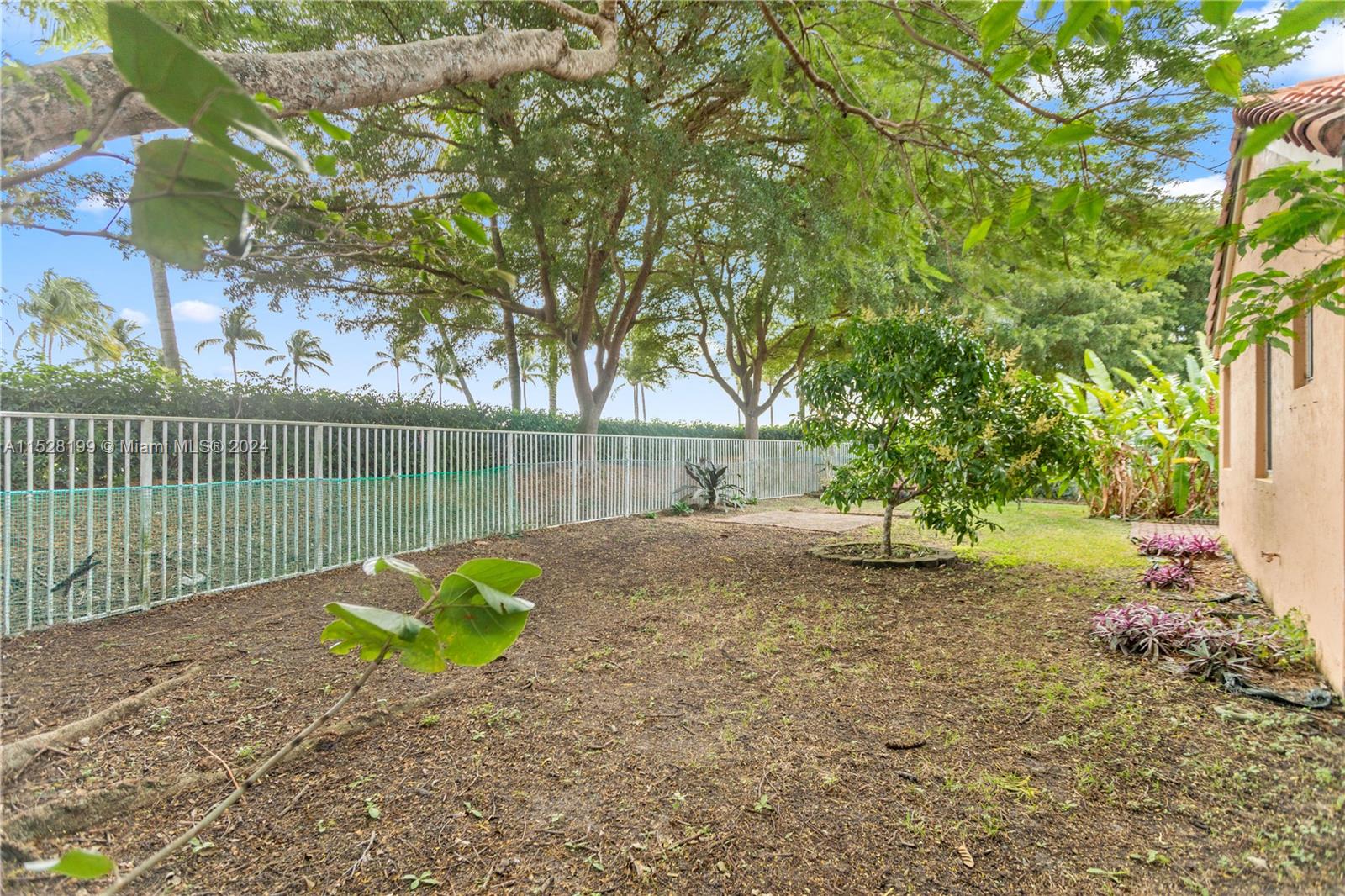 1175 Alexander Bend Property Photo 52