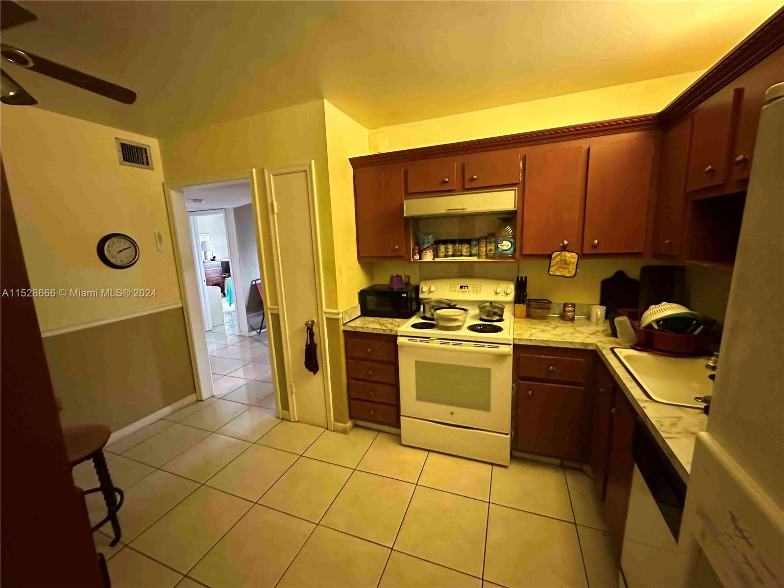 2061 Nw 47th Ter 312 Property Photo 6