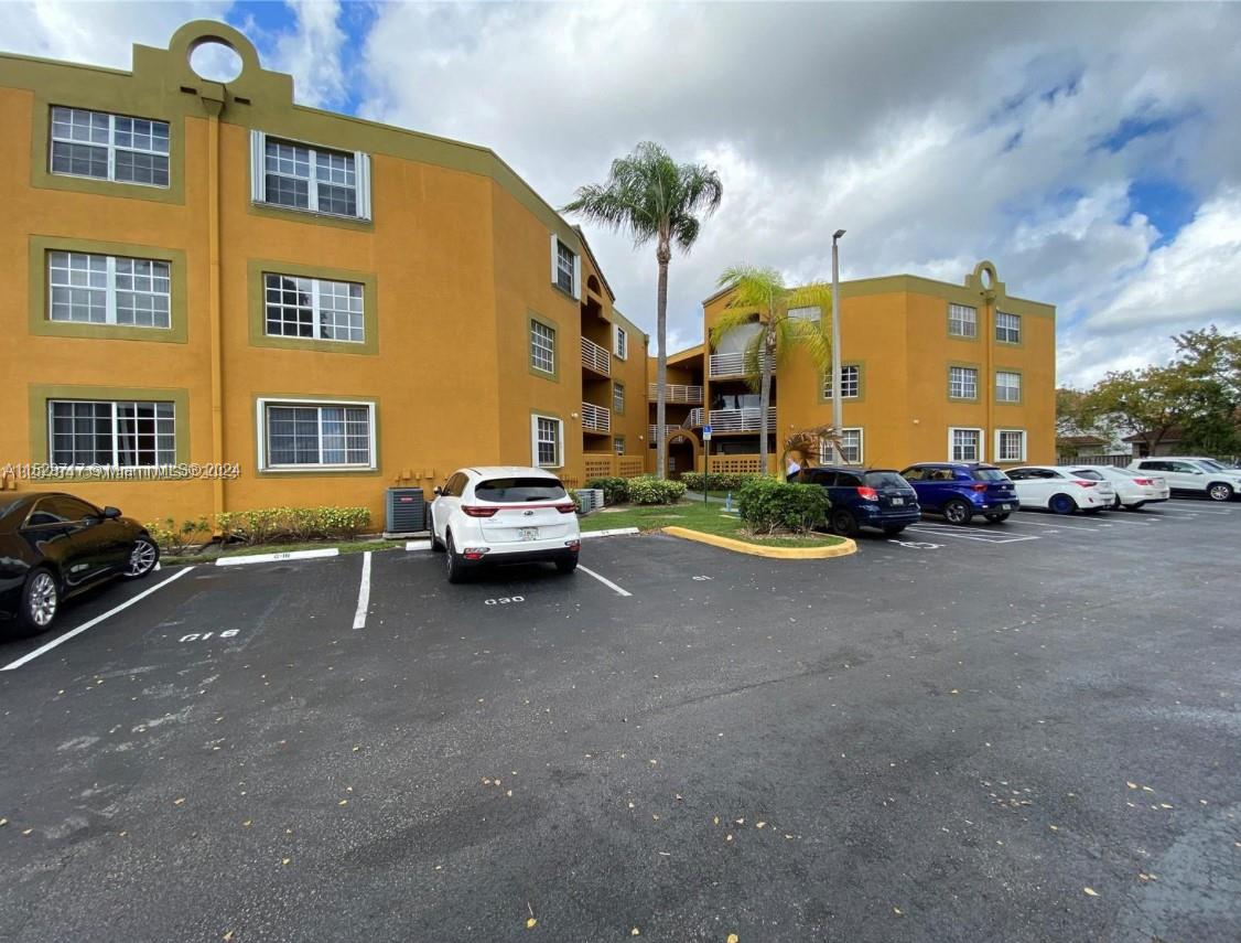 9735 Fontainebleau Blvd G102 Property Photo 1