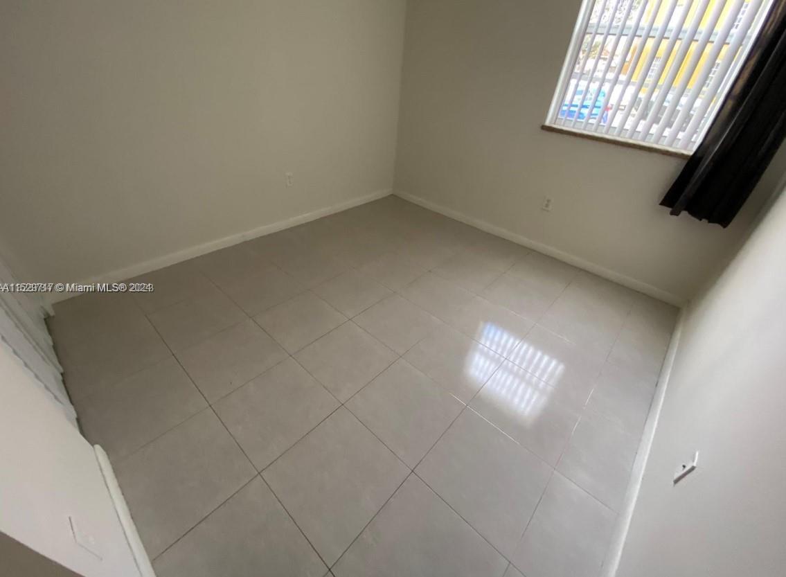 9735 Fontainebleau Blvd G102 Property Photo 14