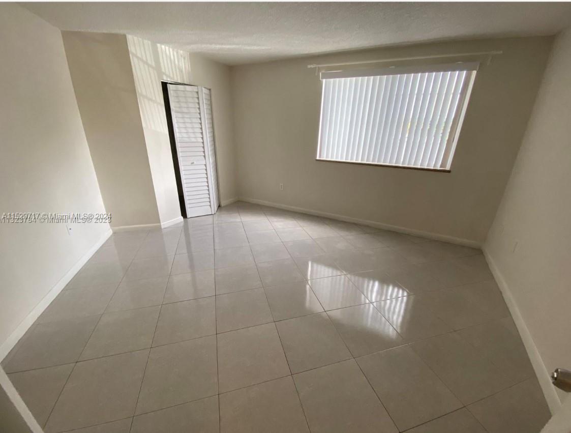 9735 Fontainebleau Blvd G102 Property Photo 18