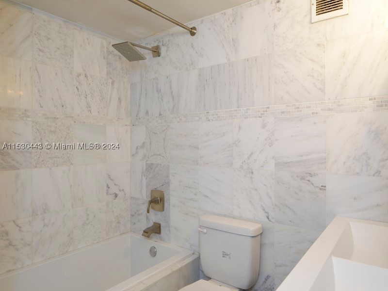 1200 West Ave 202 Property Photo 10