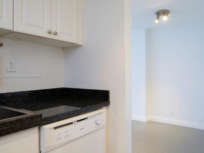 1200 West Ave 202 Property Photo 12