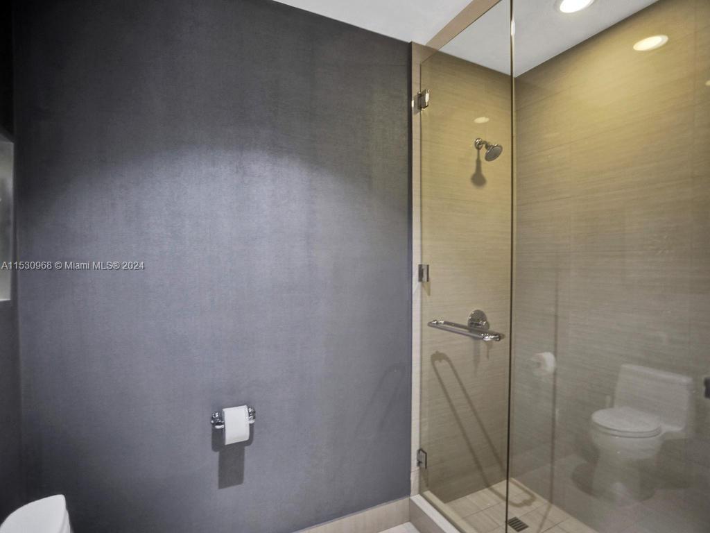 3250 Ne 188th St 207 Property Photo 50