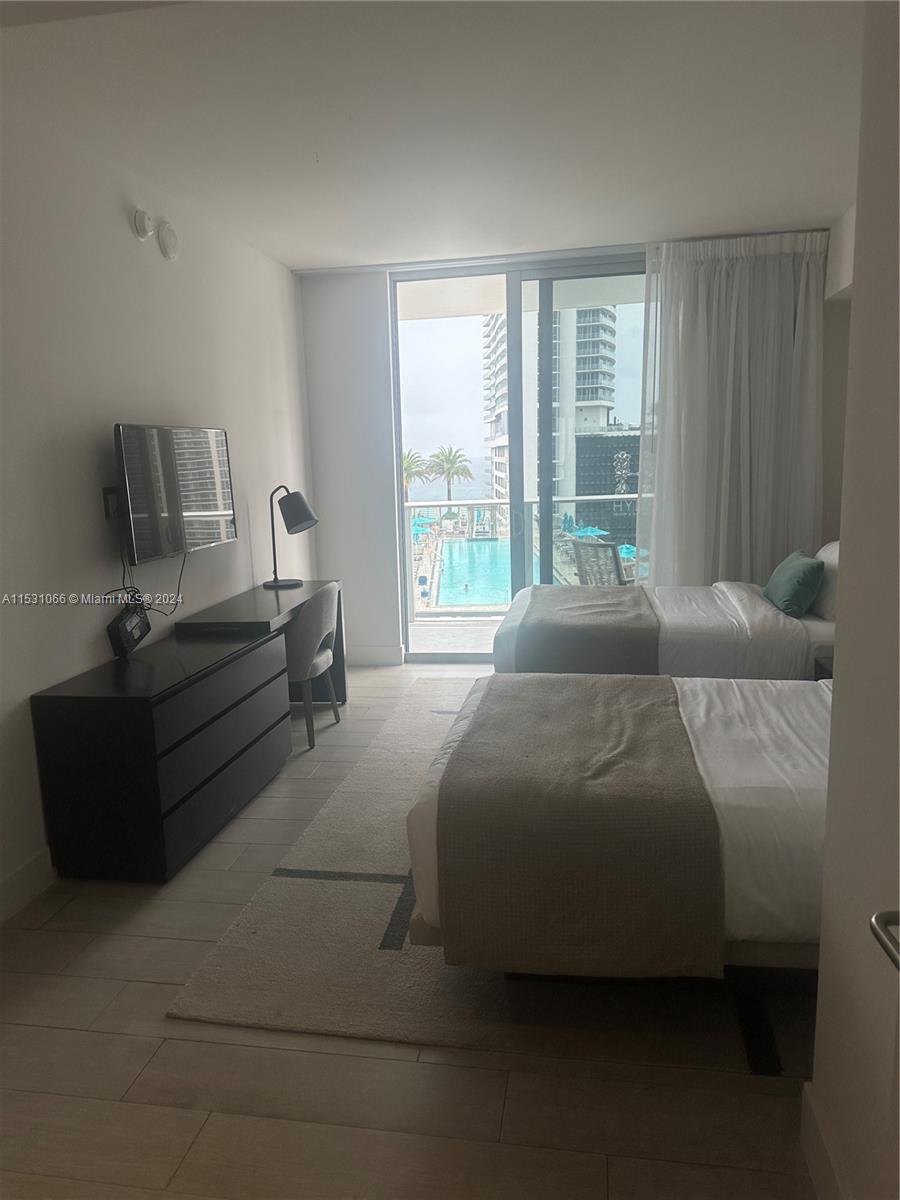 4010 S Ocean Dr R707 Property Photo 10
