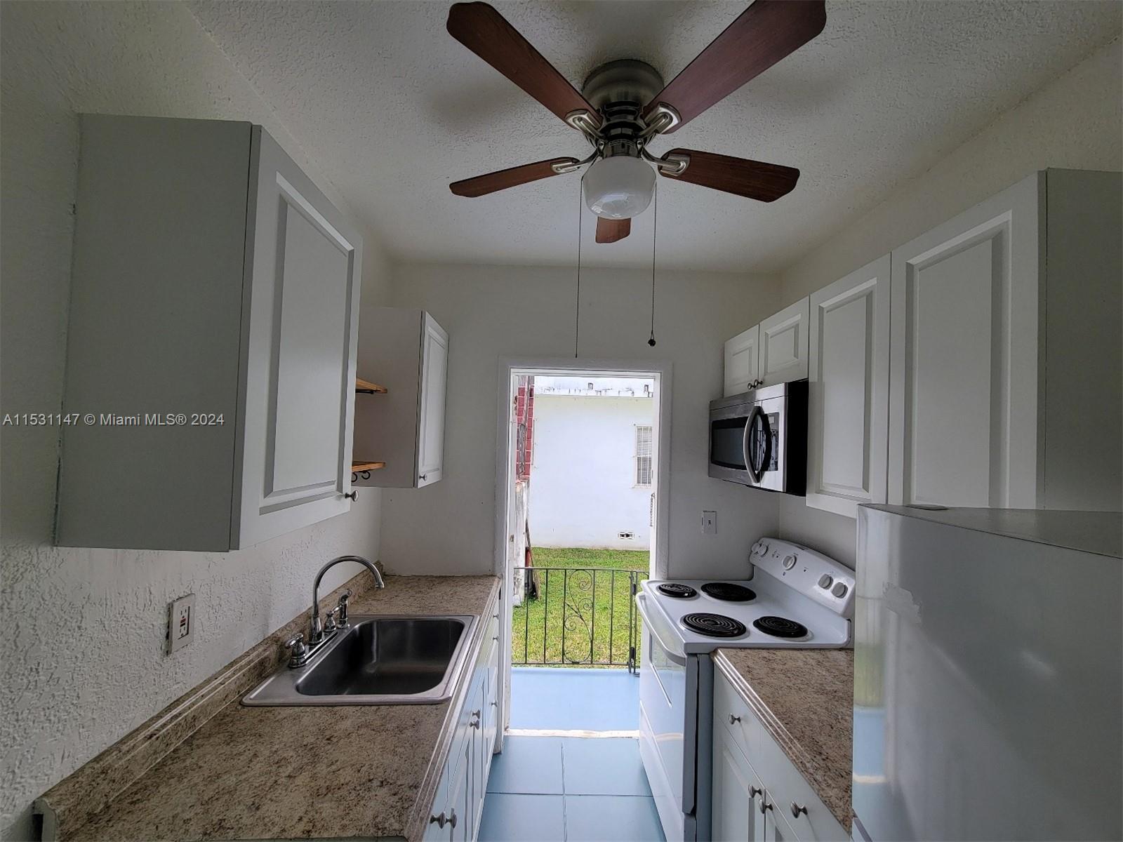 601 Nw 90th St 06 Property Photo 3