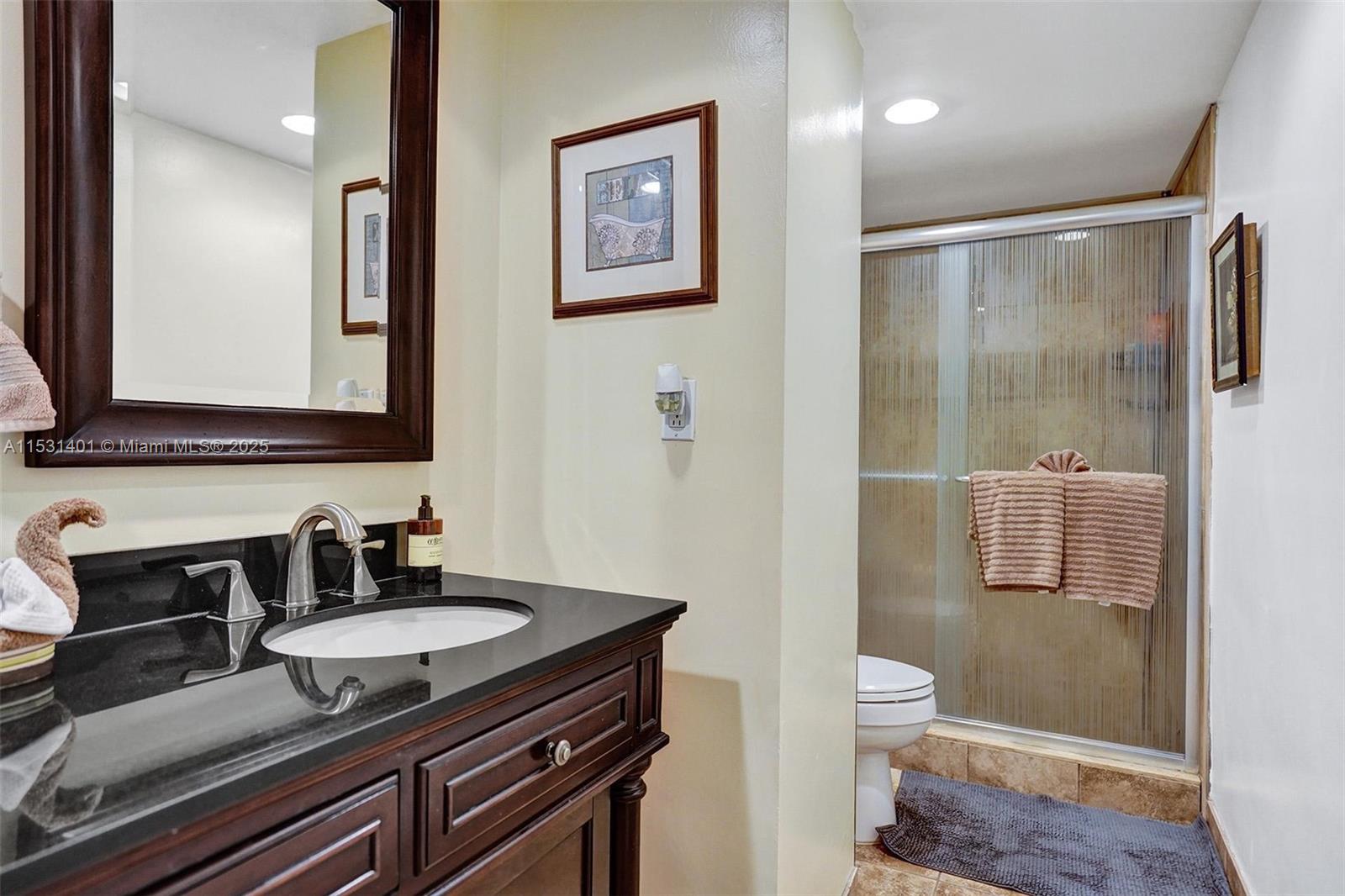 4001 S Ocean Dr 7c Property Photo 9