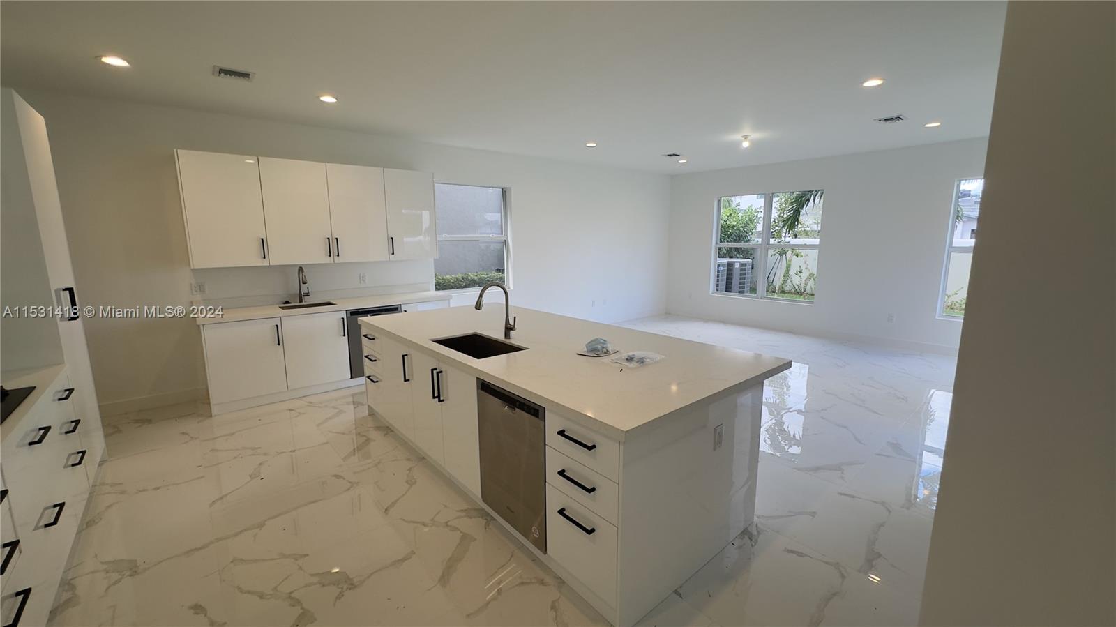 3523 Forest View Cir Property Photo 27