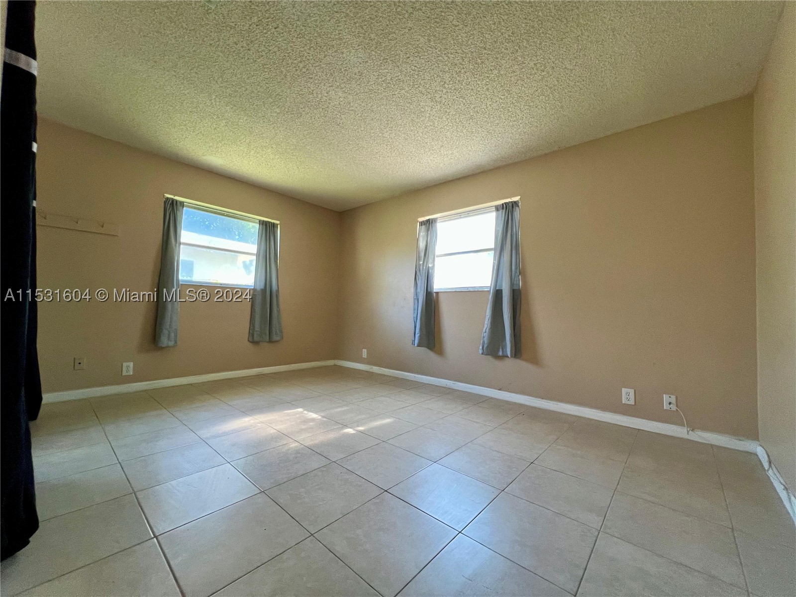 6990 Sw 1st St Property Photo 16