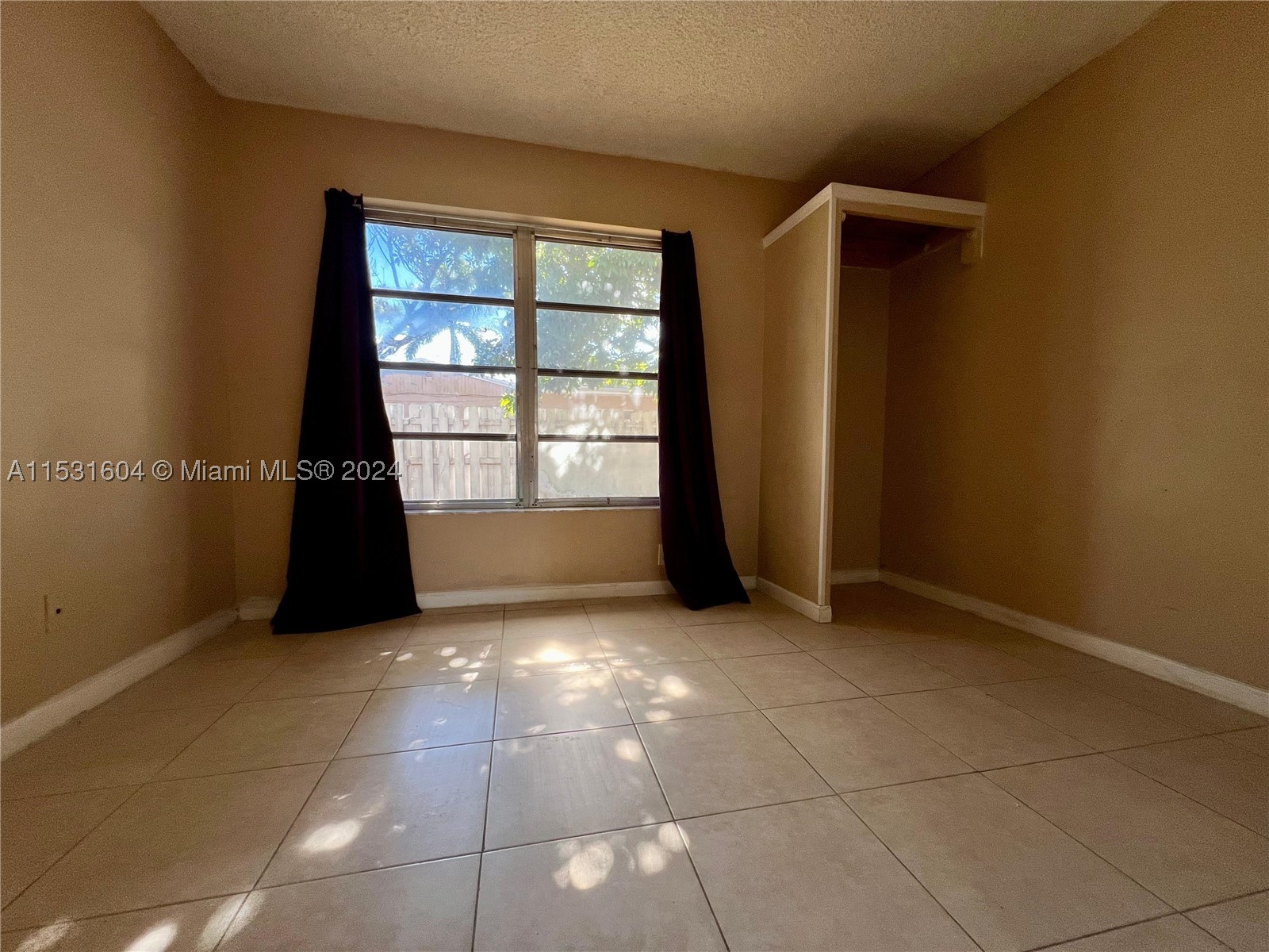 6990 Sw 1st St Property Photo 23