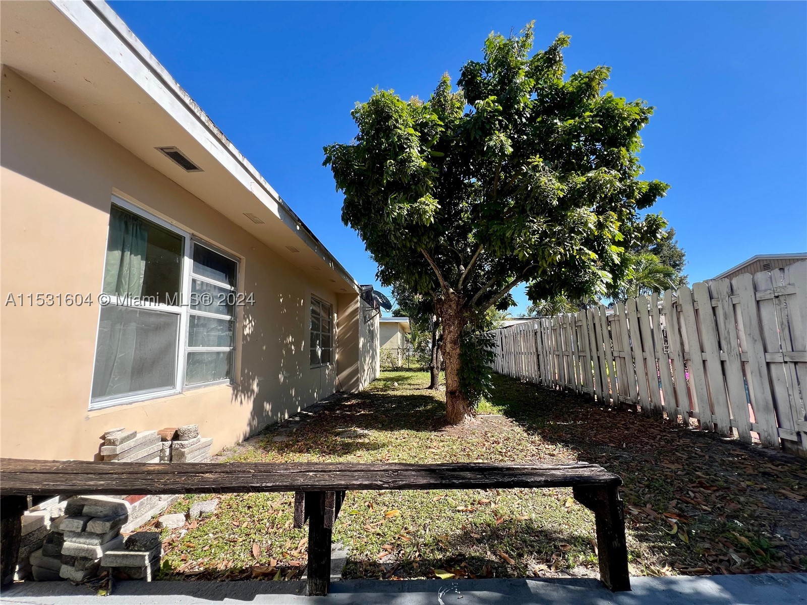 6990 Sw 1st St Property Photo 33