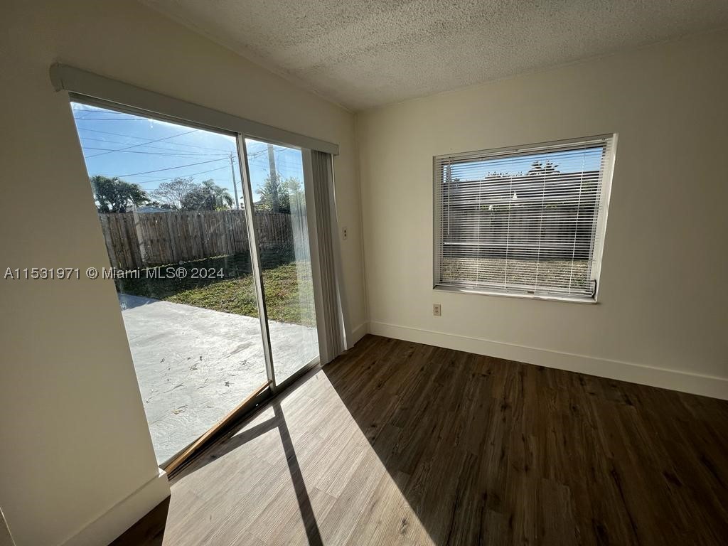 11520 Nw 31st Pl Property Photo 15