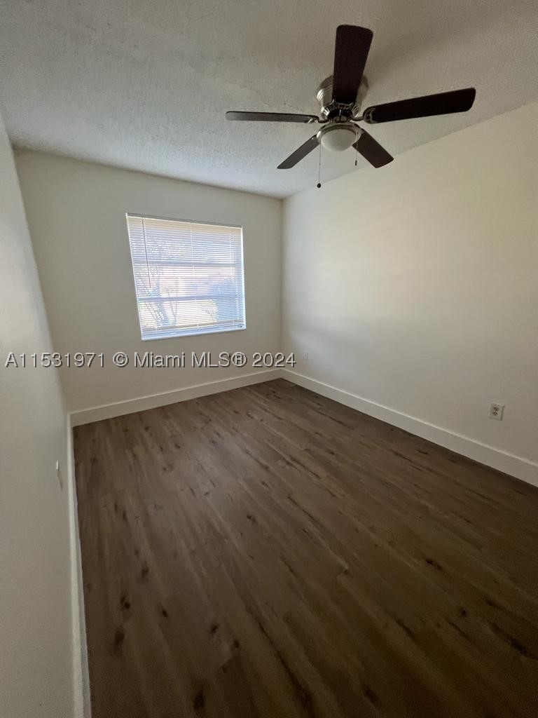 11520 Nw 31st Pl Property Photo 16
