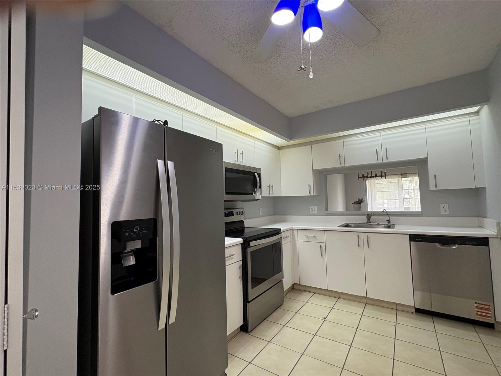 12755 Sw 16th Ct 211b Property Photo 3