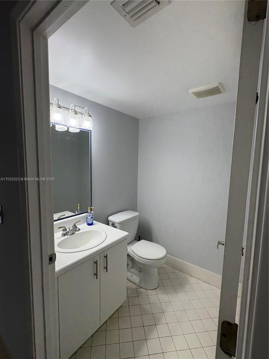 12755 Sw 16th Ct 211b Property Photo 7