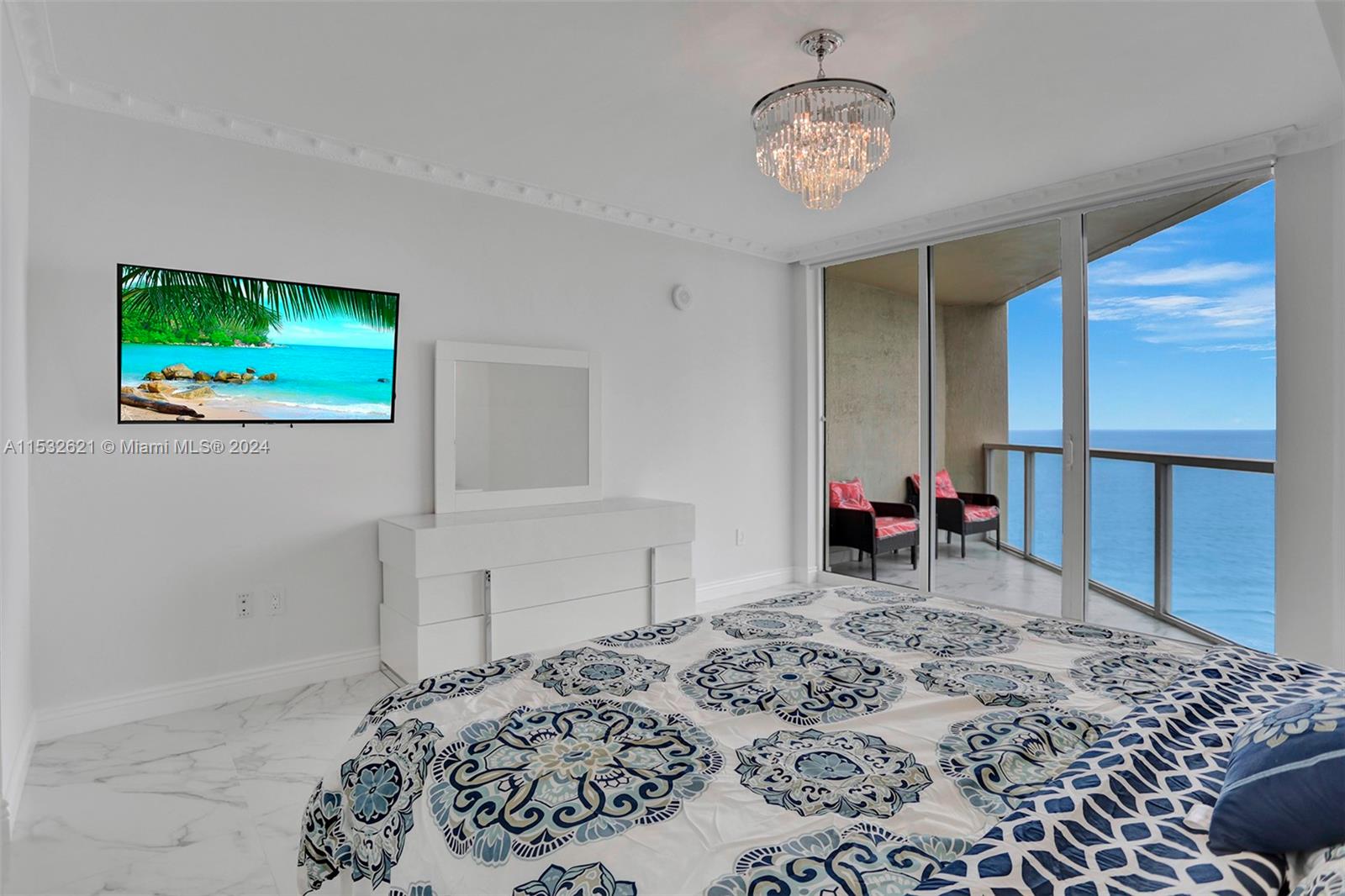 16699 Collins Ave 2209 Property Photo 16