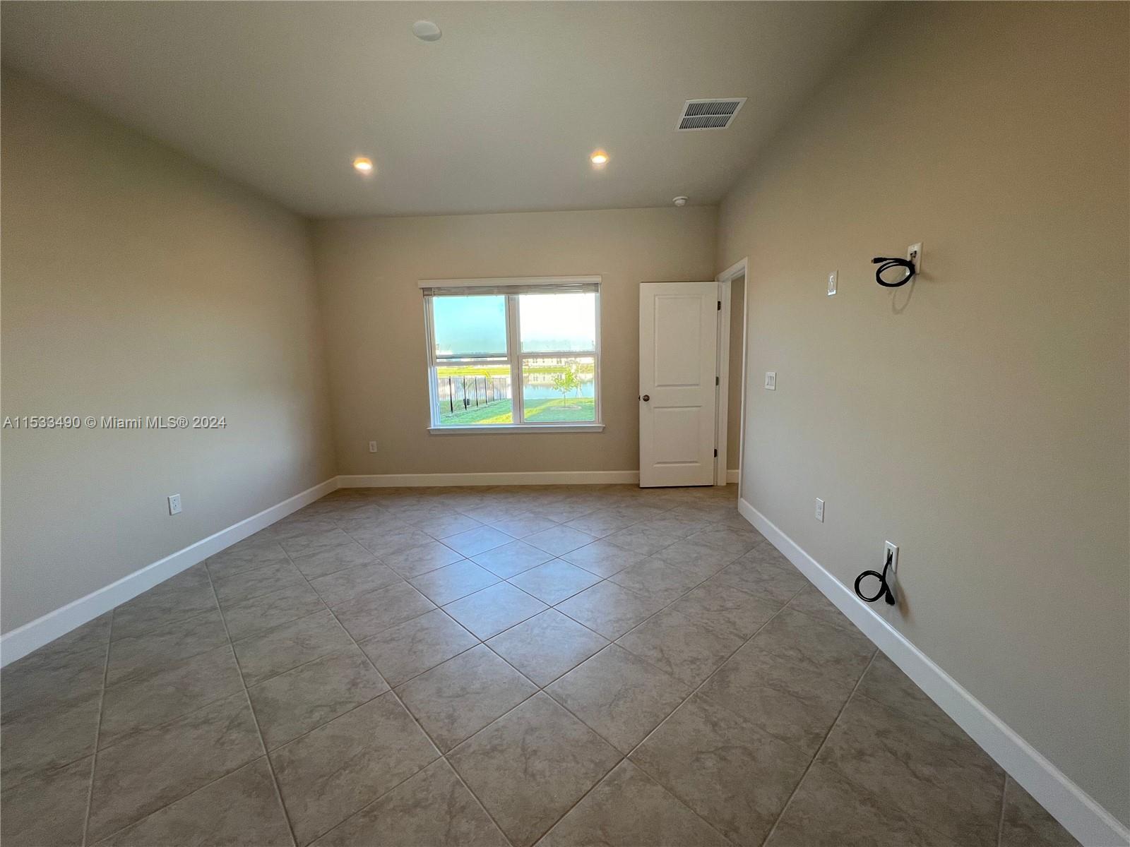 126 Eagle Harbor Way Property Photo 14