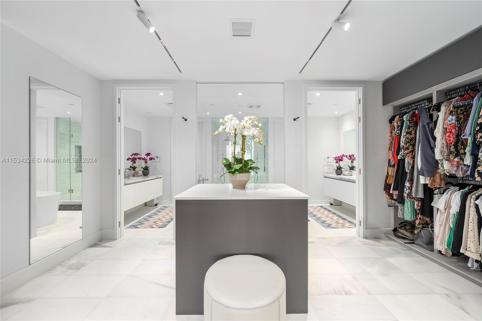 700 Ne 26 Terrace 5503 Property Photo 13